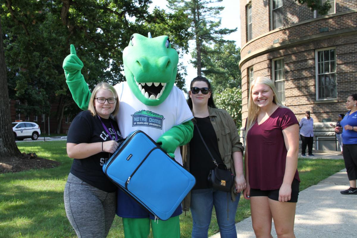 Gabby at move in with students