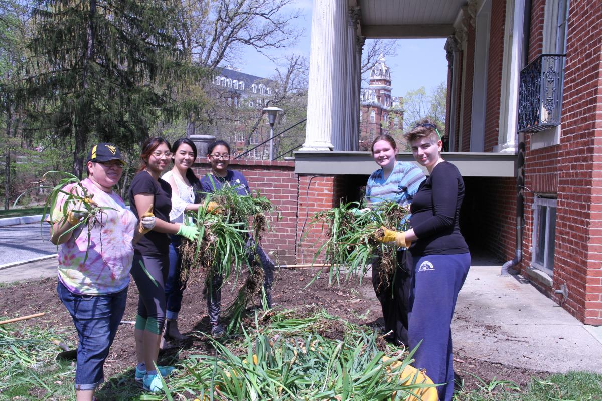 Tribeta students who pulled weeds out for pollinator garden