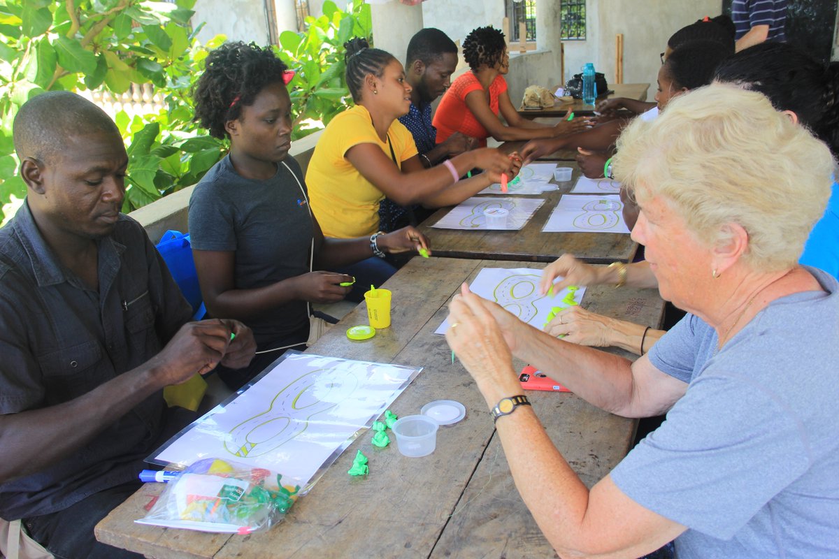 Sr Sharon works with teachers in Haiti
