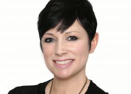 headshot of Katherine