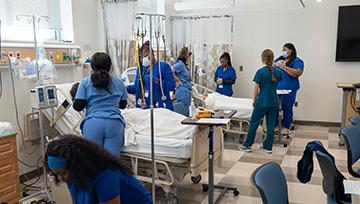 School of Nursing Hosts Caroline Center for CCT Simulation and Skills Day