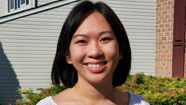 Biology Major Places Third in Research Competition