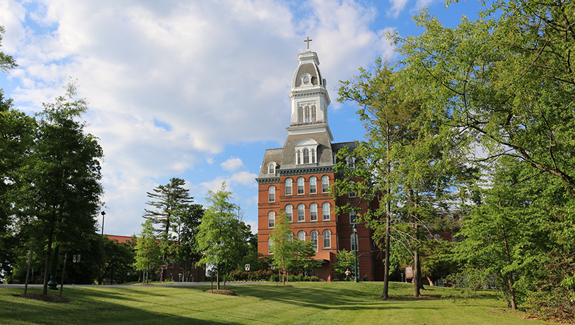 NDMU Named to 2022 Transfer Honor Roll