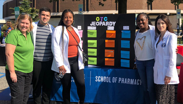School of Pharmacy’s AdvoCaring Program Provides Unique Opportunities for Students to Impact Local Community