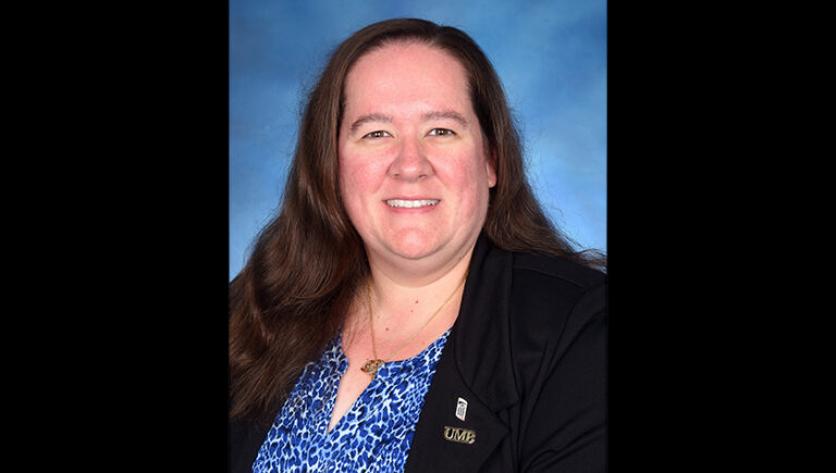NDMU Alumna Earns Leading Women Under 40 Award